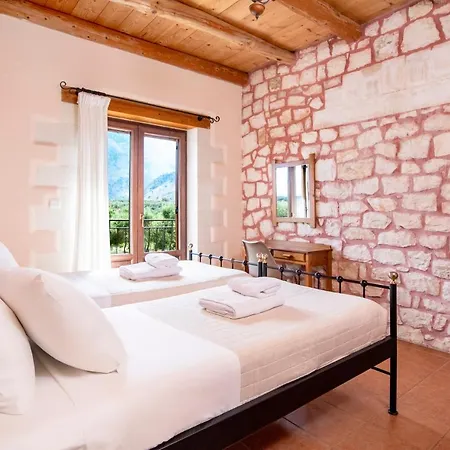 Ostria Villa *